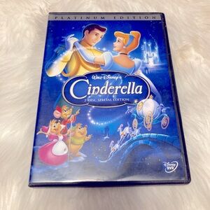 📼 ( bundle 3 for $12)Vintage Walt Disney’s Cinderella